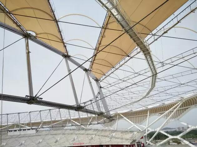 屋蓋索網(wǎng)系統(tǒng)拉索在棗莊市民中心體育場案例應(yīng)用